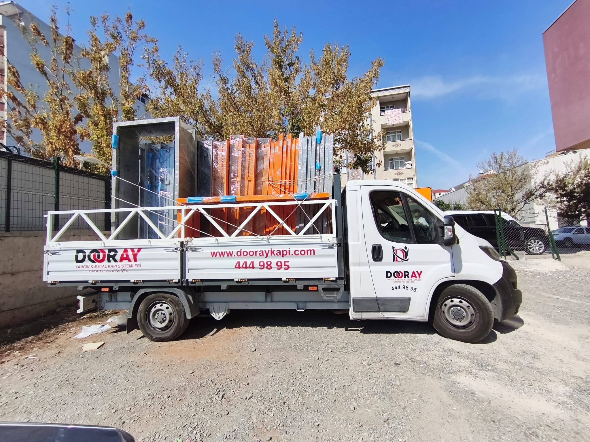 Araç Kaplama Uygulaması