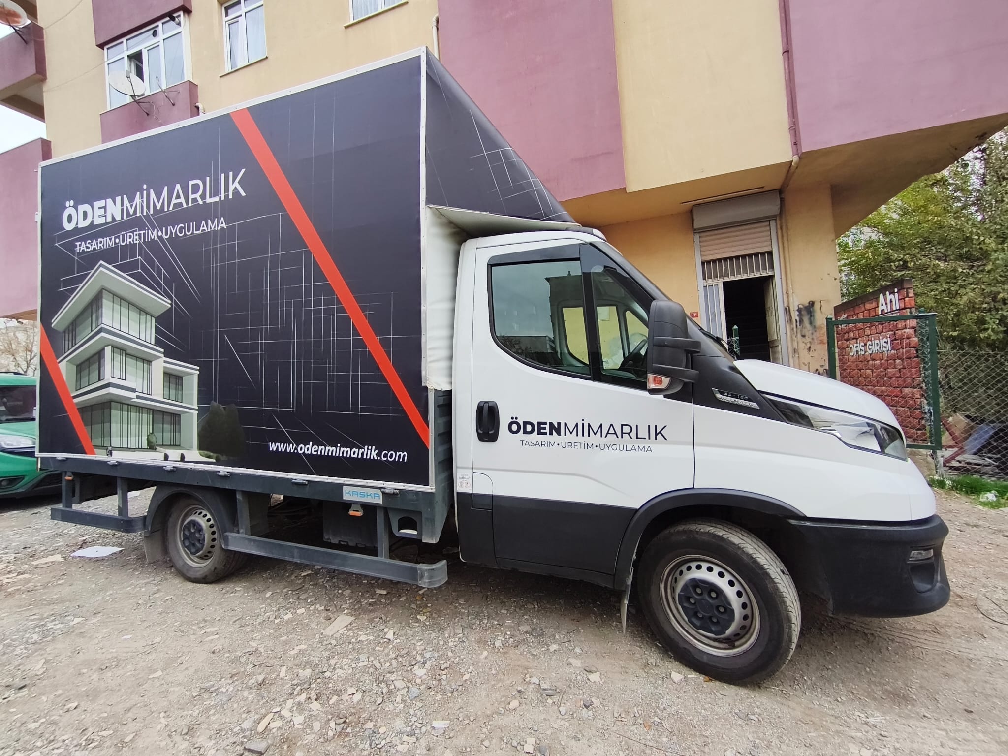 Araç Kaplama Uygulaması