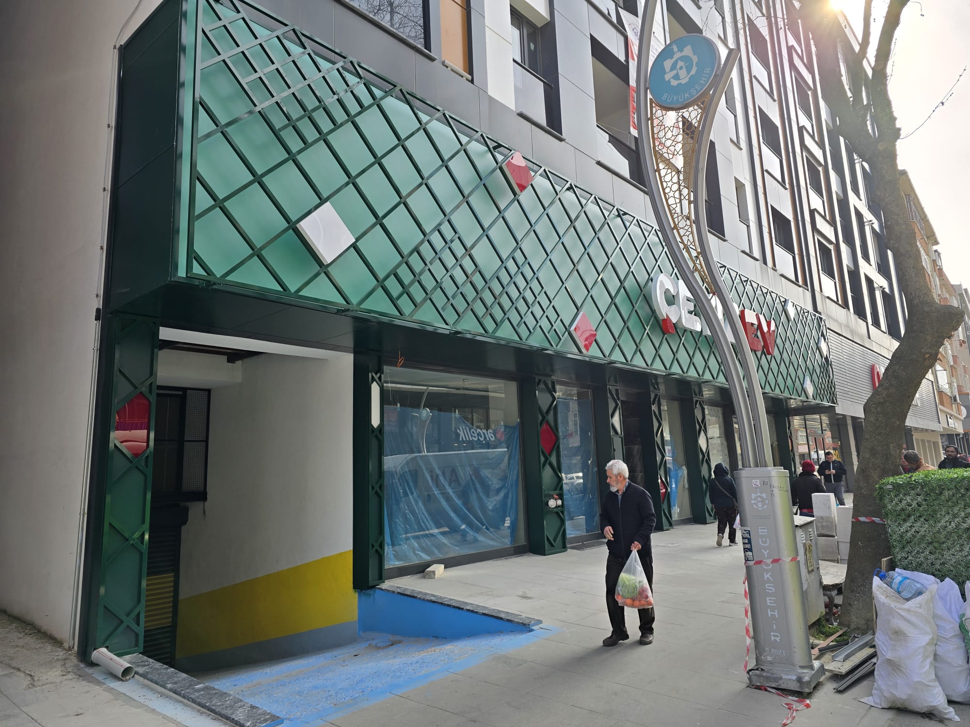 Cephe Giydirme ve Dış Cephe Sistemleri Uygulaması